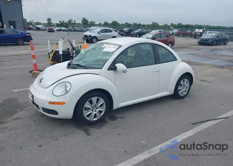2009 Volkswagen New Beetle 2.5L from USA, damaged, VIN 3VWPG31C09M512434